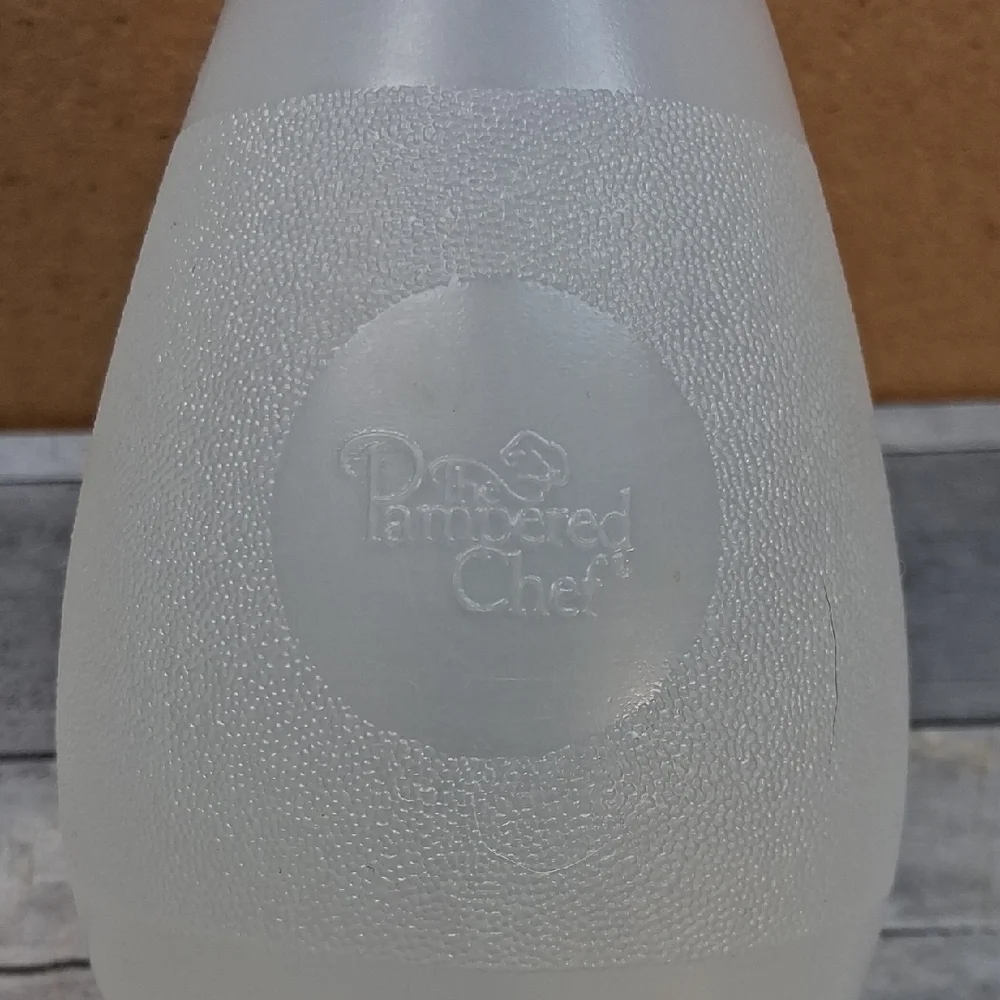 Pampered Chef basting bottle